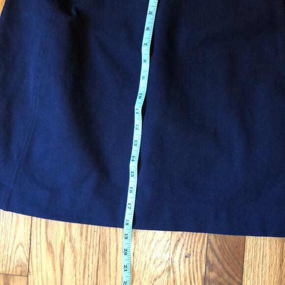 M.M. Lafleur Women's Basic Black Mini Skirt Back Zipper Closure - Size 12 - Picture 4 of 7